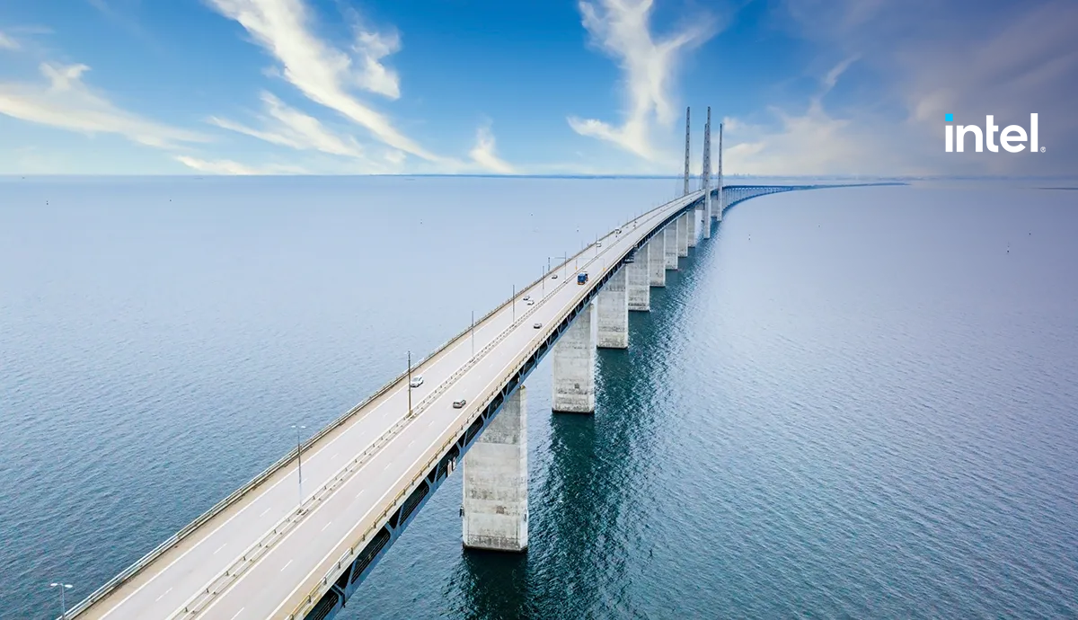 Digitale Souveränität // Aerial View of Oresung Bridge on a sunny day, connecting Denmark and Sweden